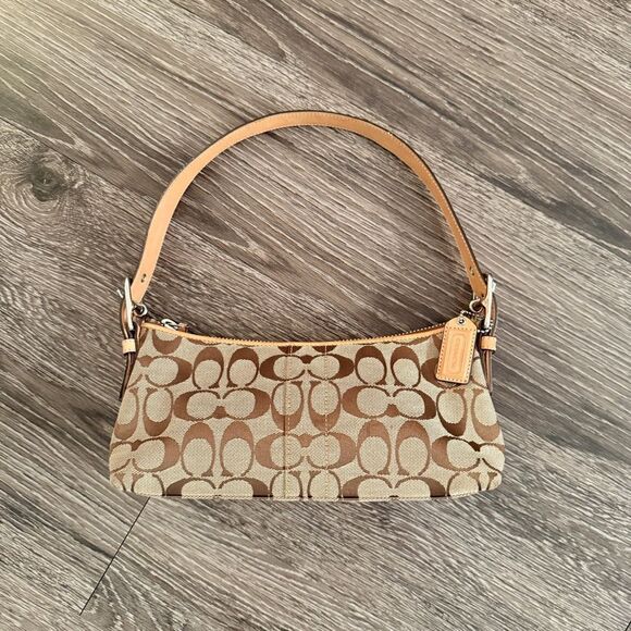 Coach Y2K Signature Print East Shoulder Bag VGYC #6371 - Picture 1 of 6